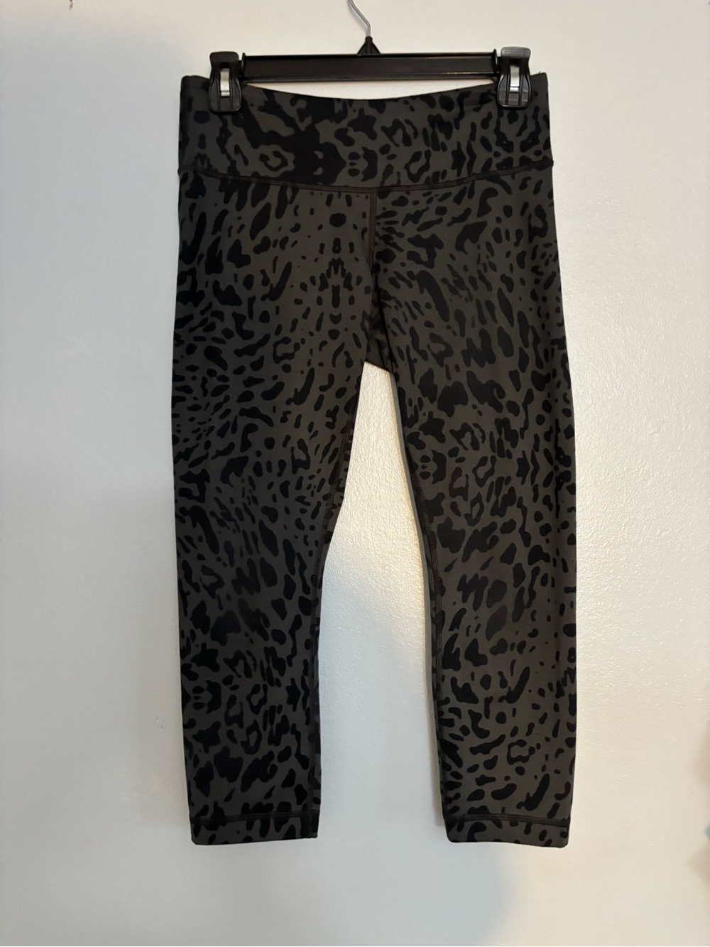 lululemon athletica Black Leopard Print Capris